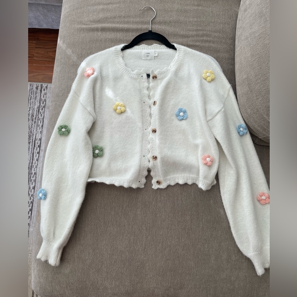 Floral Embroidered White Cardigan Sweater